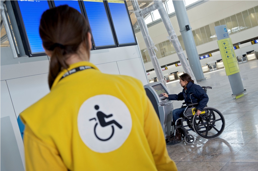 В “Barajas” появились автоматы “autocheck-in” для инвалидов