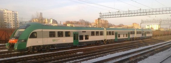 trekhvagonnyy_dizel-poezd_-_06