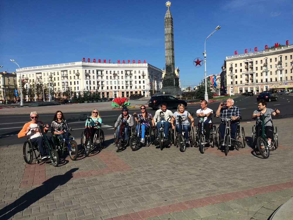 ВИДЕООБЗОР: Онлайн-трансляция катания на велоприставках по городу Минску