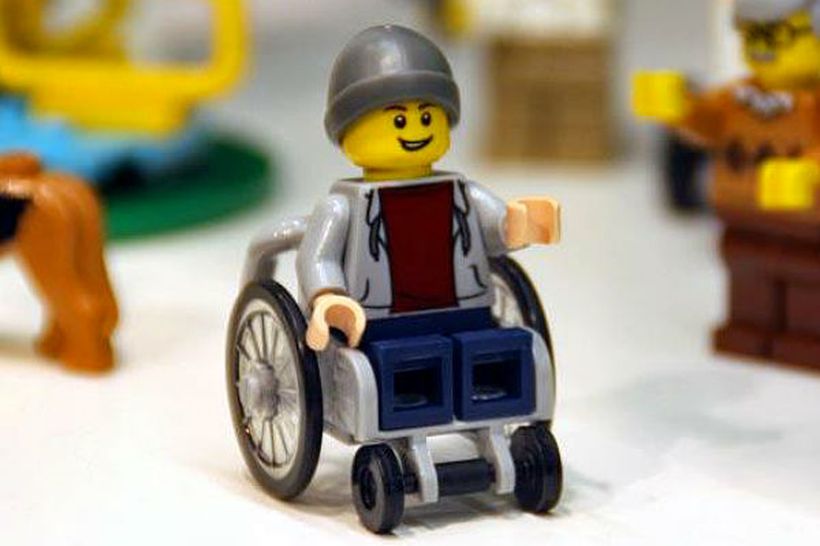 Lego выпустила игрушку инвалида-колясочника