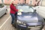 «С рук это не сойдет». Проверили, кто в Минске оставляет автомобили на местах для инвалидов